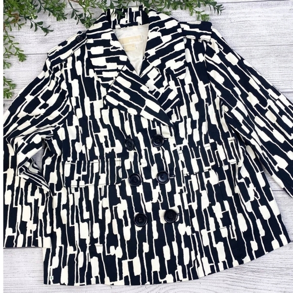 Michael Kors Abstract Print Six Button Blazer Black & White Size Medium NWOT - Picture 5 of 12